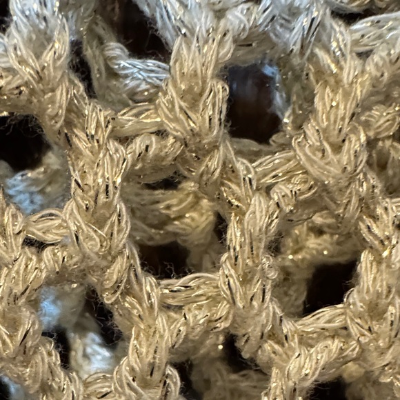 Express Cream and Metallic Gold Loose Knit V-Neck Pullover Sweater Size S - Picture 3 of 4